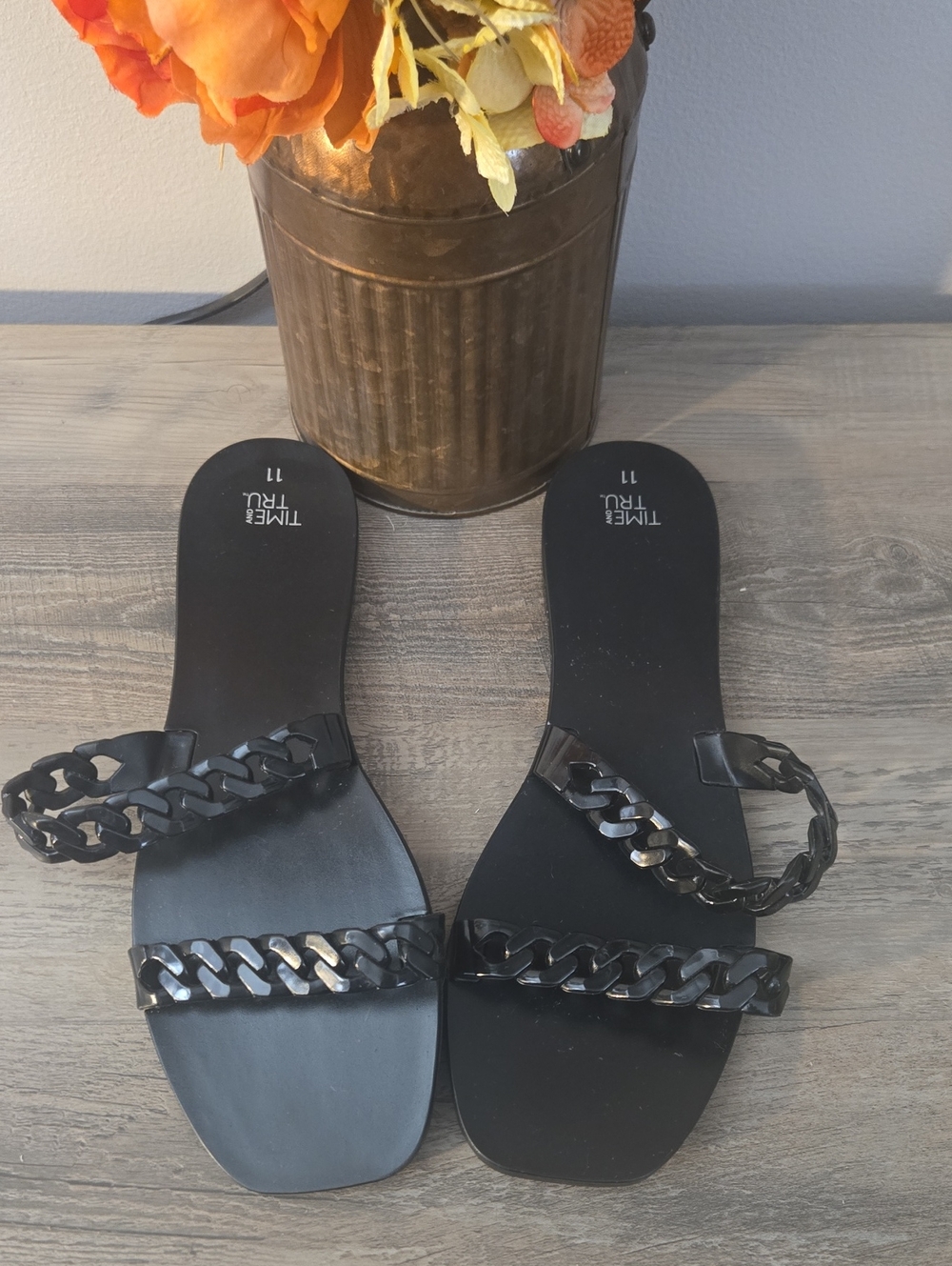 Time and Tru Black Chain-Trim Slide Sandals